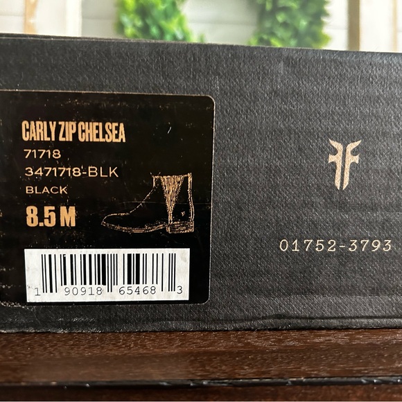 Frye Carly Zip Chelsea Boot - Cognac size 8.5 - Picture 2 of 9